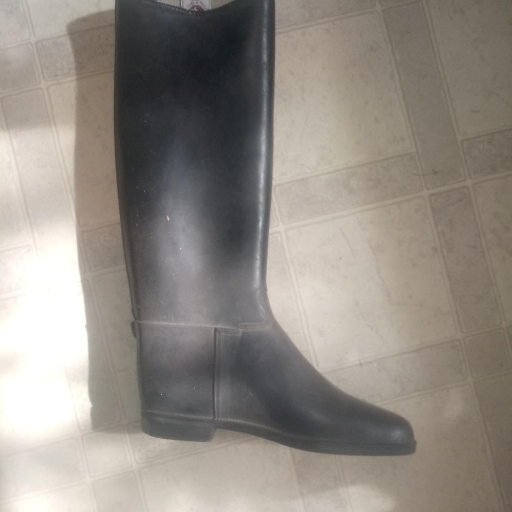 English Riding Boots - Picture 2 of 3